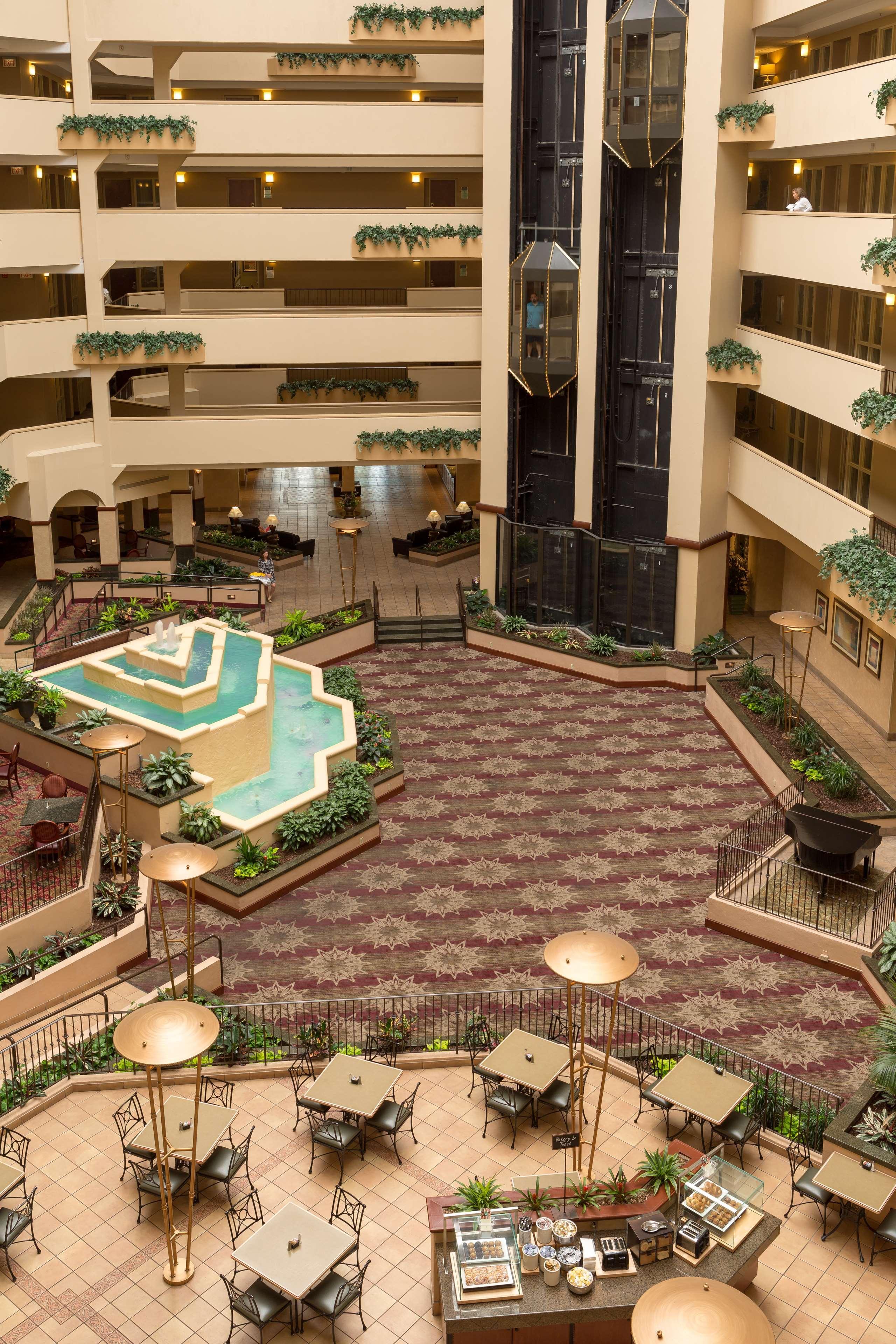 เอมบาสซี สวีท บาย ฮิลตัน โคลัมเบีย เกรย์สโตน Hotel ภายนอก รูปภาพ