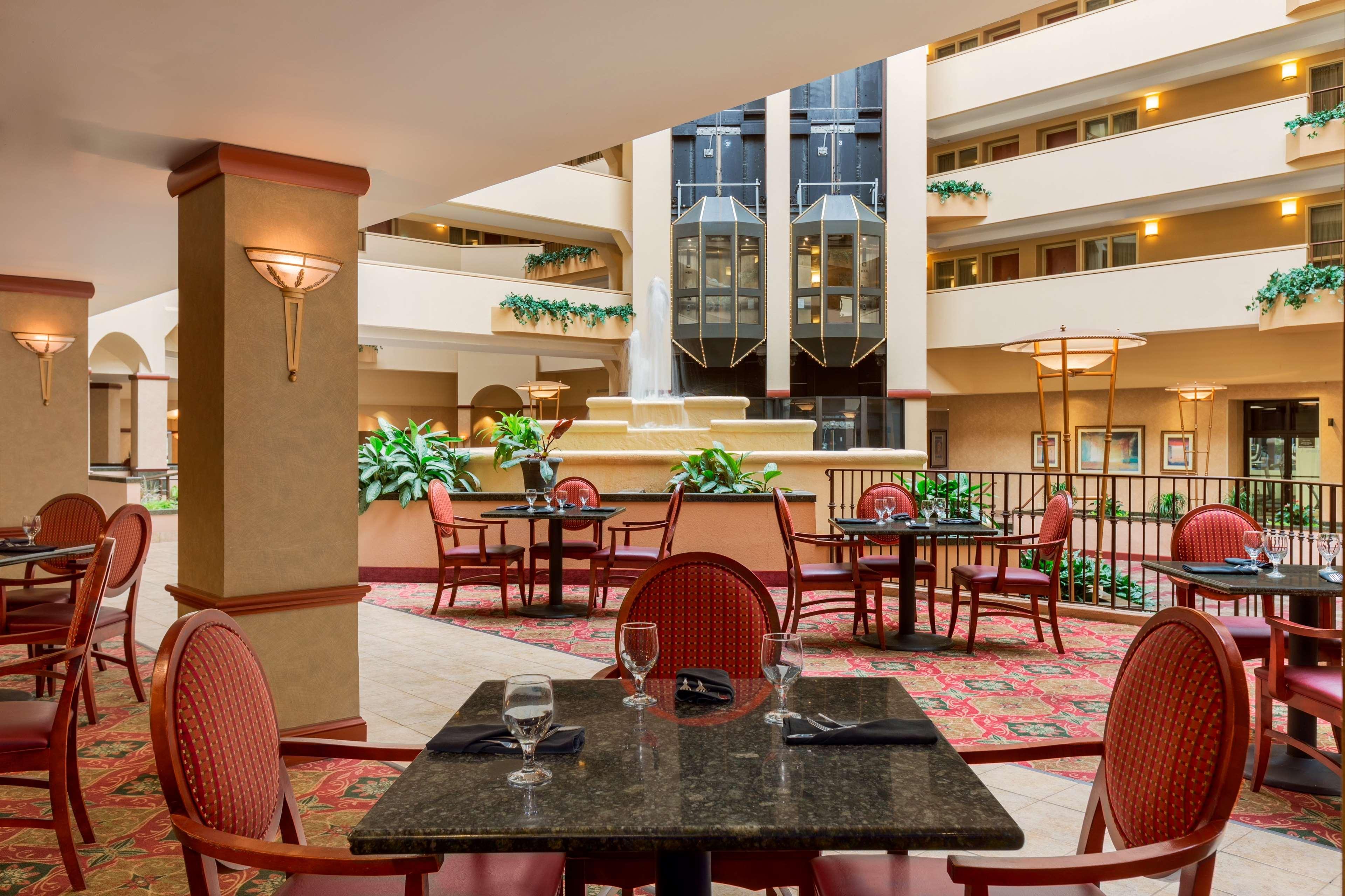 เอมบาสซี สวีท บาย ฮิลตัน โคลัมเบีย เกรย์สโตน Hotel ภายนอก รูปภาพ