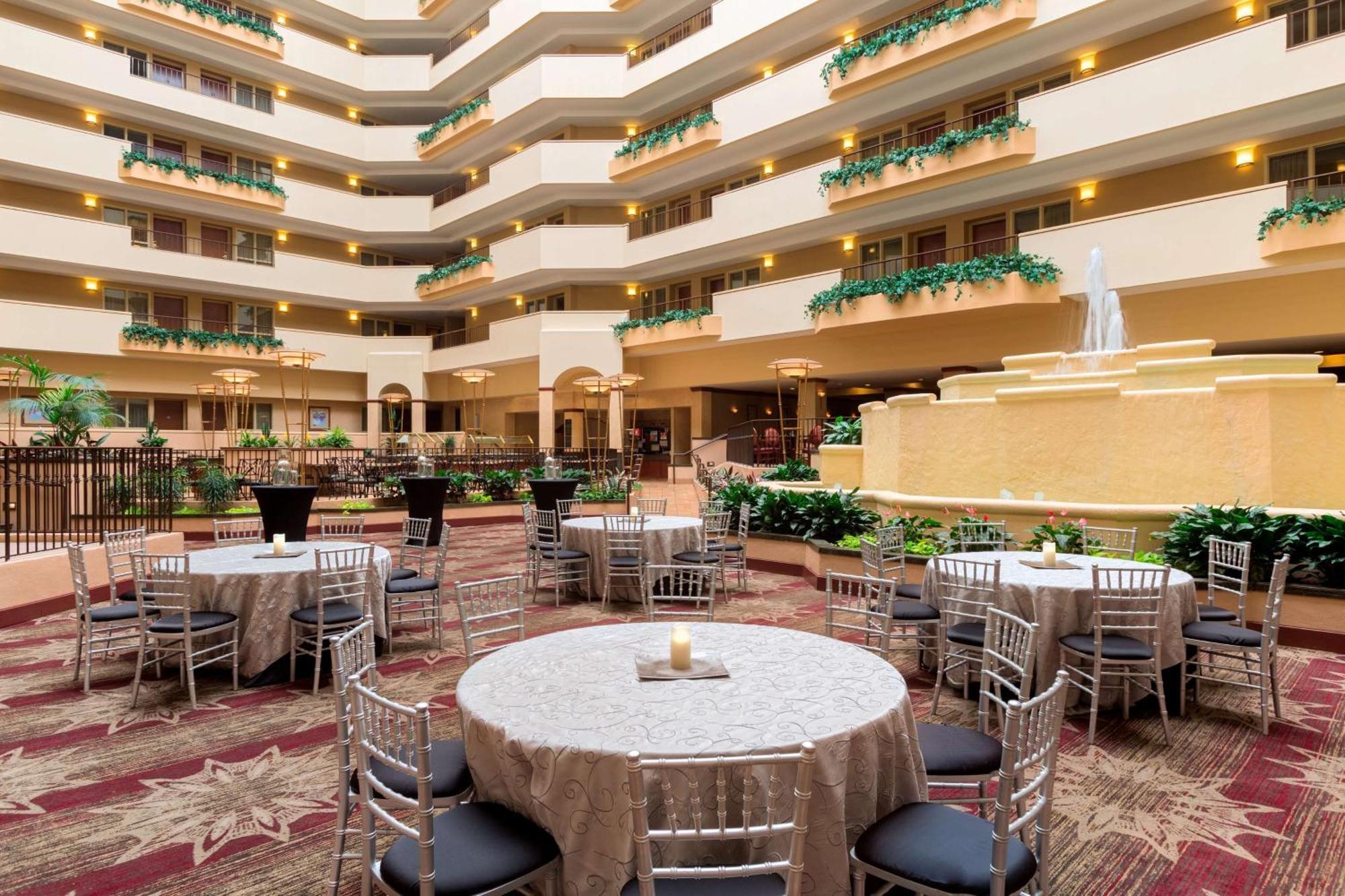 เอมบาสซี สวีท บาย ฮิลตัน โคลัมเบีย เกรย์สโตน Hotel ภายนอก รูปภาพ